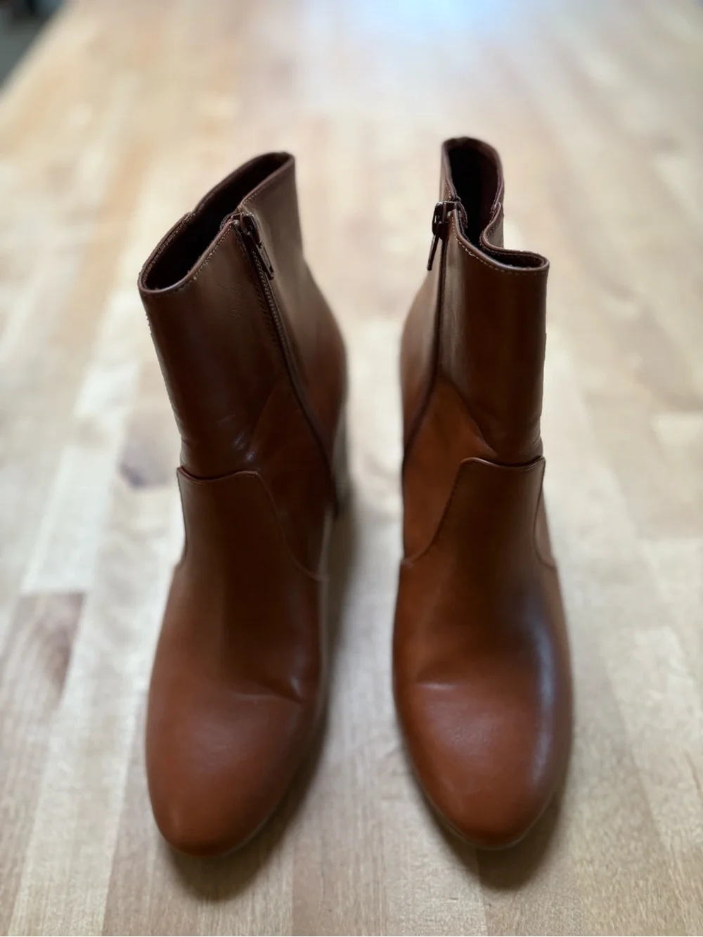 Old Navy Brown Heeled Boots Size 10 Women's Caramel Camel Fall Autumn Classic